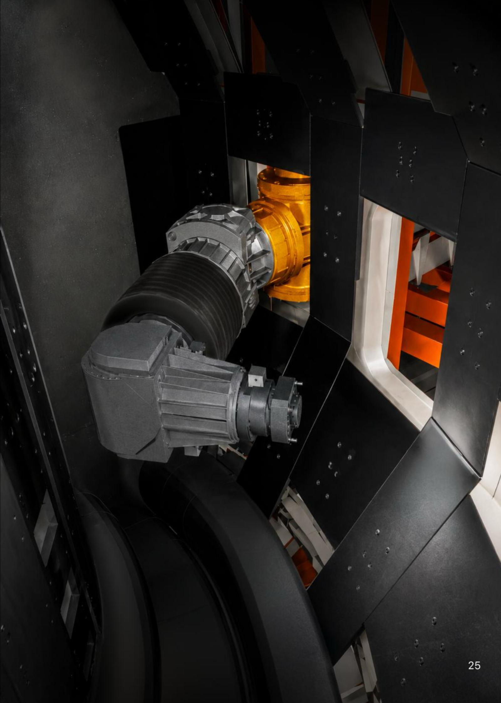 Manipulator inside a confined machine